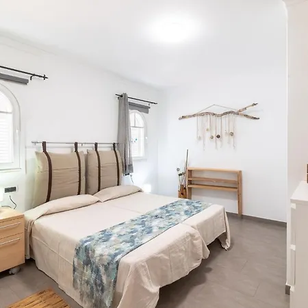 Апартаменты Flatguest + 2 Terraces + 9 Pax + Sea View *